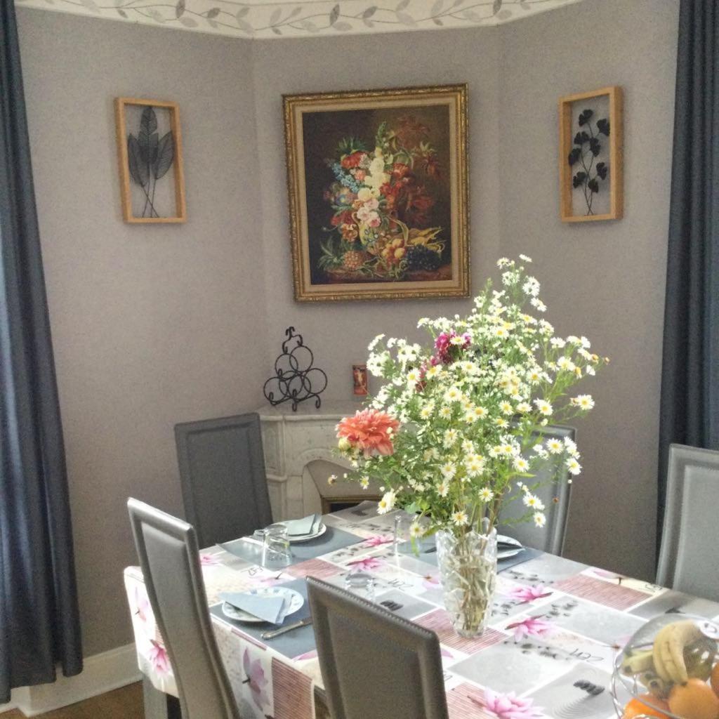 Ferienwohnung Couleur Framboise Longwy Exterior foto
